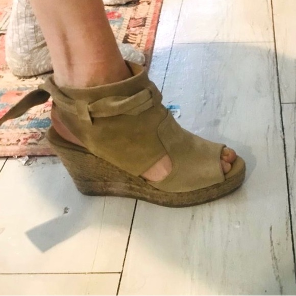 Kanna Tan/Brown Suede Espadrille
Platform Wedges - Picture 2 of 8